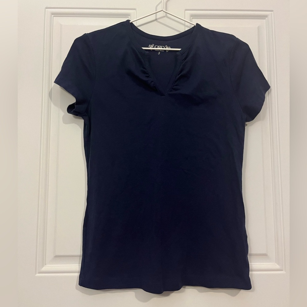 Cato Women's Small Navy Short Sleeve V-Neck Shirt